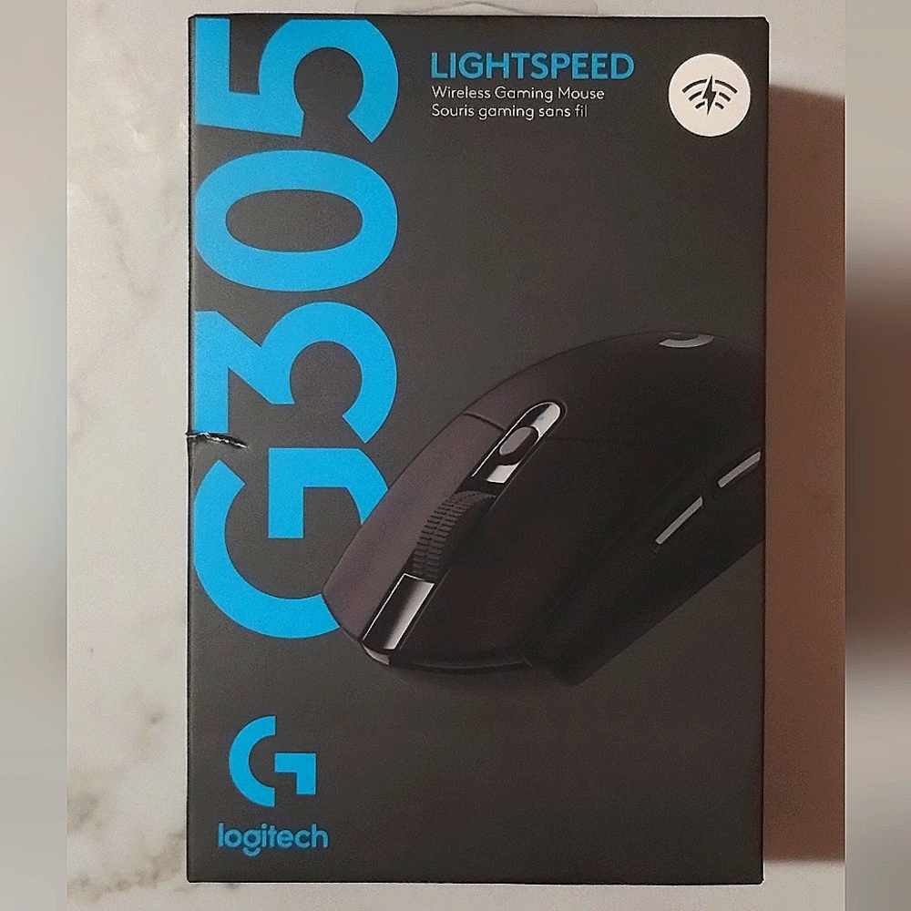 🔥NWT🔥 Logitech wireless G305 gaming mouse (Black)